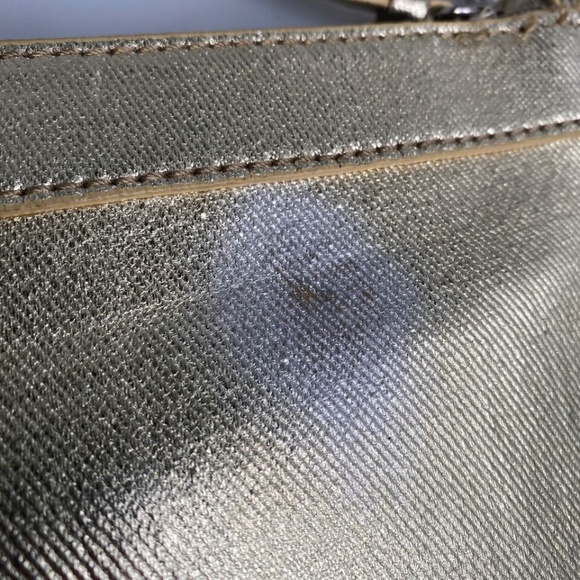 Nine West "Flash Lite" Gold Sequin Crossbody Purse 9" x 6" x 2" MSRP $40 - Picture 10 of 16